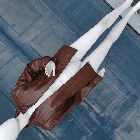 Kenneth Cole Reaction Ladies Luxury Leather Jacket - Picture 16 of 17